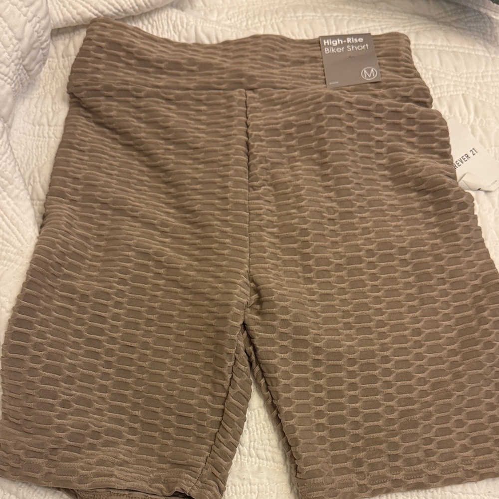 NWT Forever 21 High-Rise Biker Shorts - Taupe M